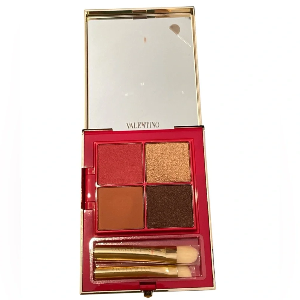 Valentino Multi-Look Eyeshadow Palette - color flip
